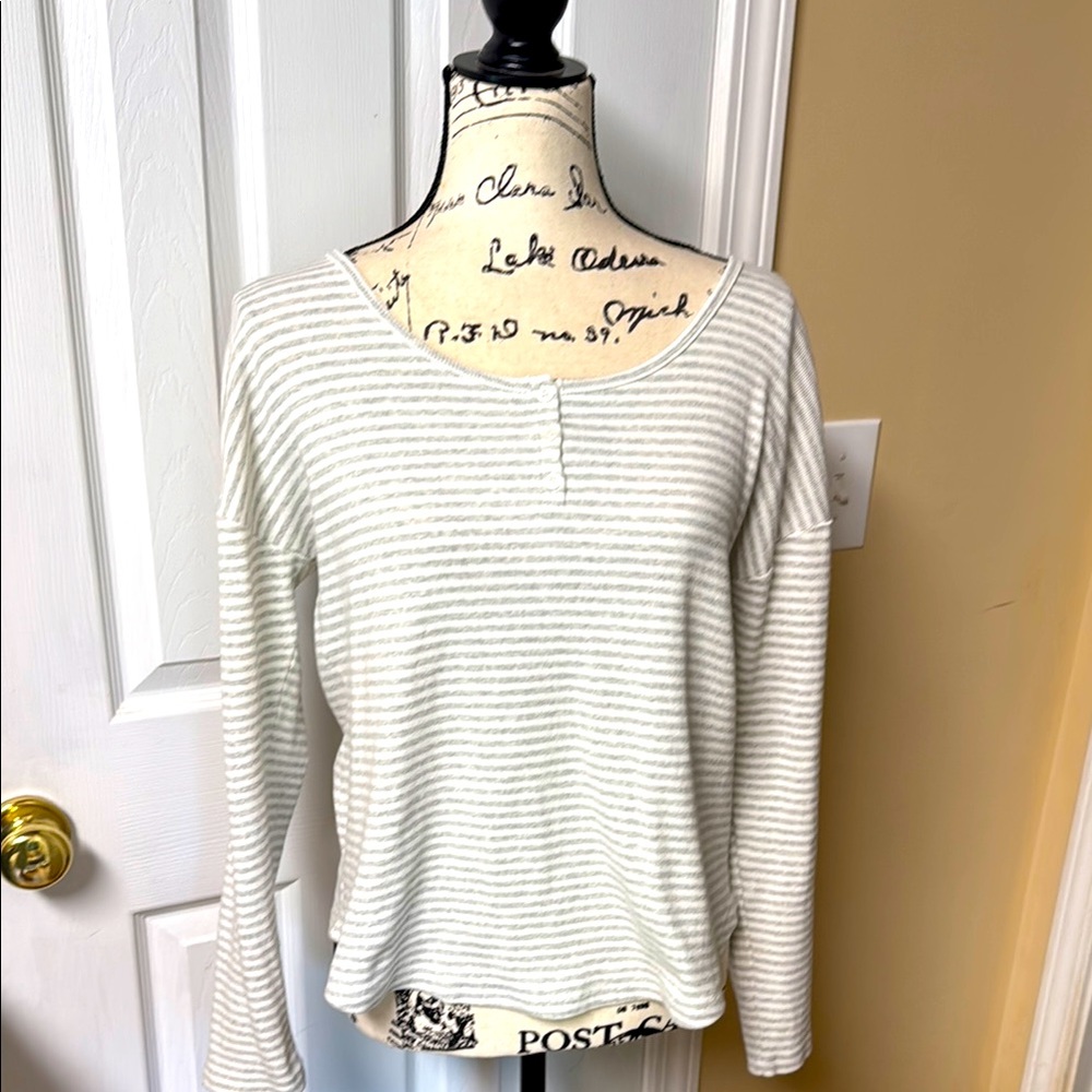 Haven Well Within Women's Cream/Gray Striped Top Large
